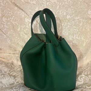 Elegant Green Leather Tote Bag